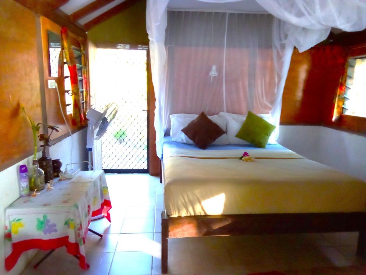 Vatupau Beachfront Bungalows Πορτ Βίλα Εξωτερικό φωτογραφία
